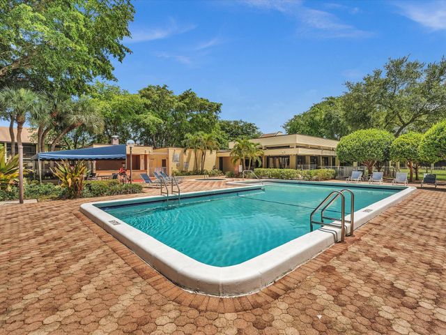 1921 SW 15th Street 34, Deerfield Beach, FL 33442