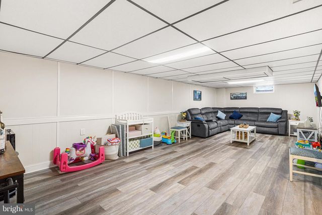 100 BOWLING GREEN DR, Voorhees, NJ 08043