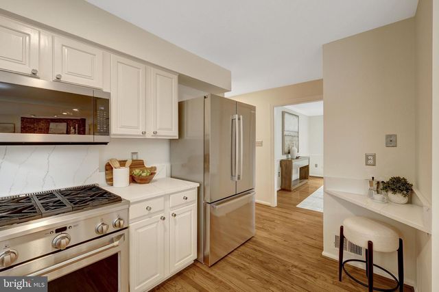 10800 STEVEN LEE CT, Fairfax, VA 22032