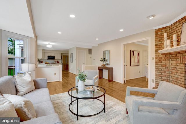 10800 STEVEN LEE CT, Fairfax, VA 22032
