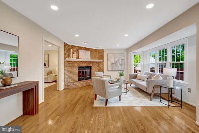 10800 STEVEN LEE CT, Fairfax, VA 22032