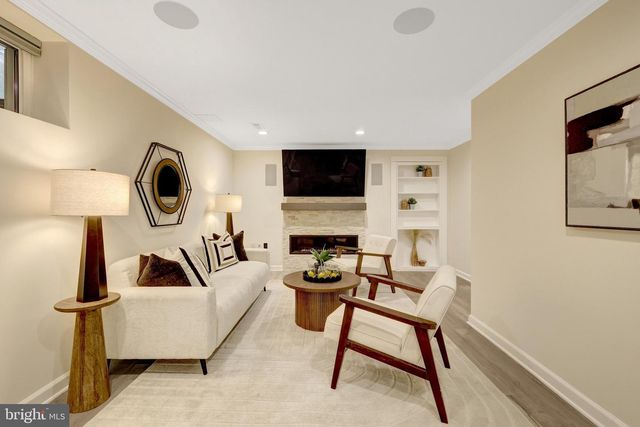10800 STEVEN LEE CT, Fairfax, VA 22032
