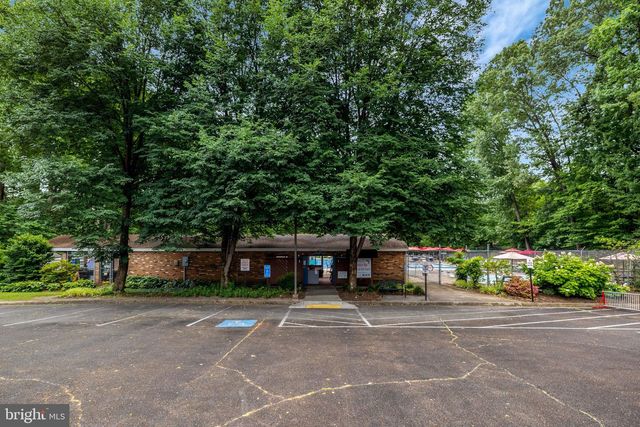 10800 STEVEN LEE CT, Fairfax, VA 22032