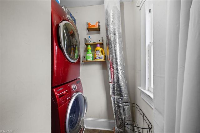 1224 W First Street, Winston-salem, NC 27101