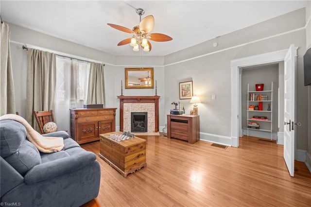 1224 W First Street, Winston-salem, NC 27101