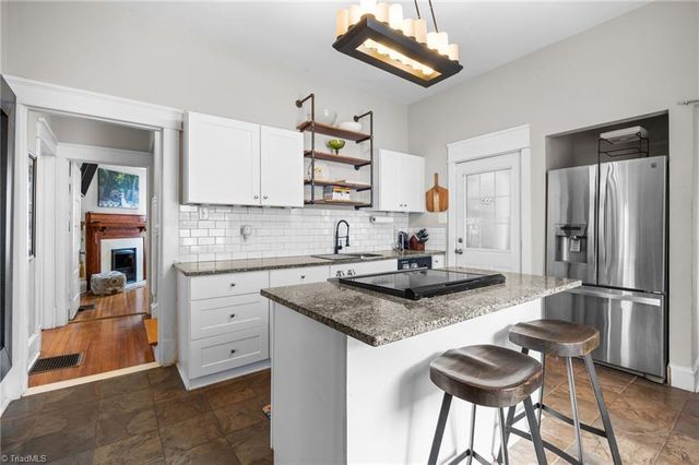 1224 W First Street, Winston-salem, NC 27101