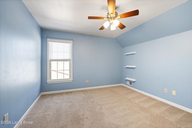 402 Trinity Hills Ln, Louisville, KY 40207