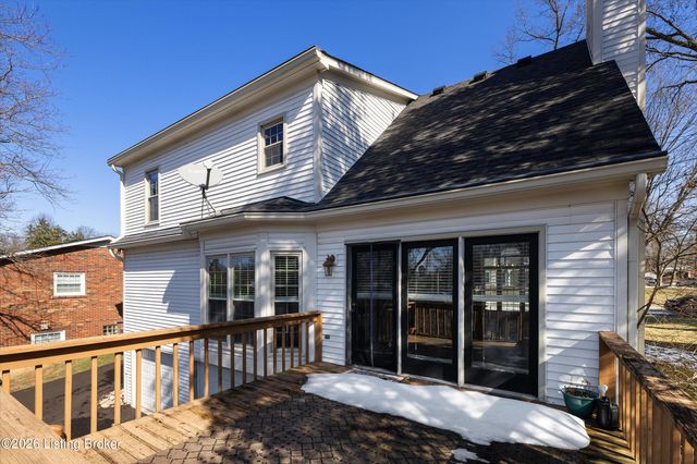 402 Trinity Hills Ln, Louisville, KY 40207