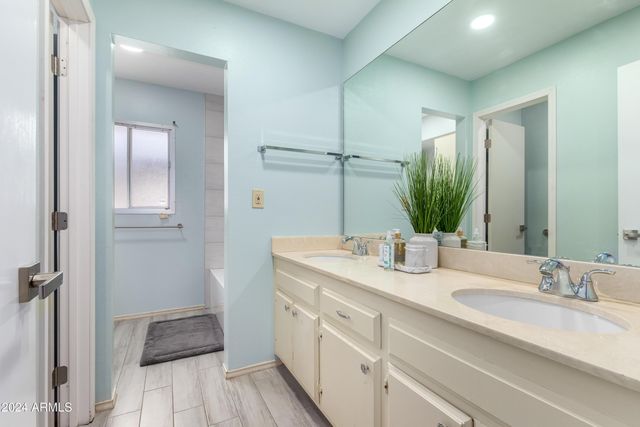 4428 W Laurie Lane, Glendale, AZ 85302