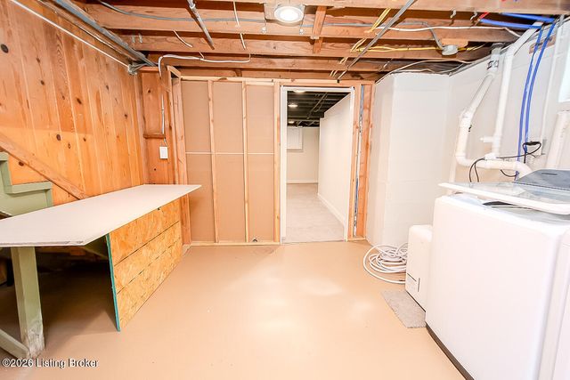4214 Churchill Rd, Louisville, KY 40207