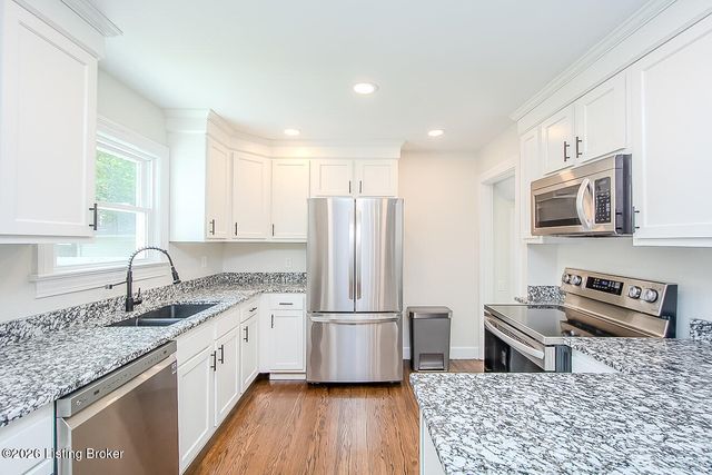 4214 Churchill Rd, Louisville, KY 40207