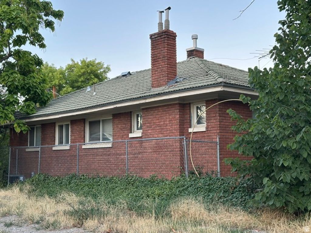 574 E 32ND, Ogden, UT 84403 — photo 2
