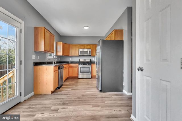 2835 HACKNEY LN, Waldorf, MD 20602