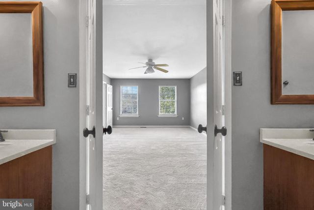 2835 HACKNEY LN, Waldorf, MD 20602
