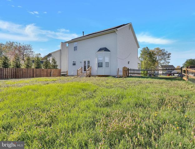 2835 HACKNEY LN, Waldorf, MD 20602