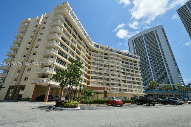 1825 S Ocean Dr 1004, Hallandale Beach, FL 33009