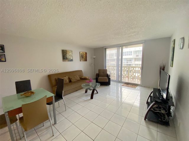 1825 S Ocean Dr 1004, Hallandale Beach, FL 33009