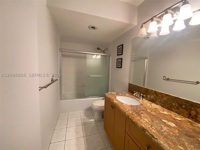 1825 S Ocean Dr 1004, Hallandale Beach, FL 33009