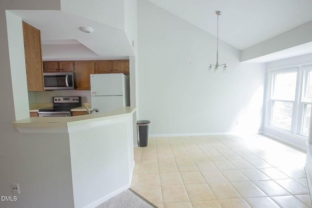 115 Abingdon Court 2b, Cary, NC 27513