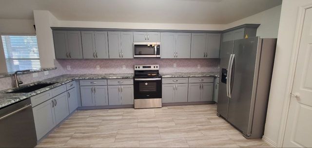 502 Darlene Trail, Euless, TX 76039