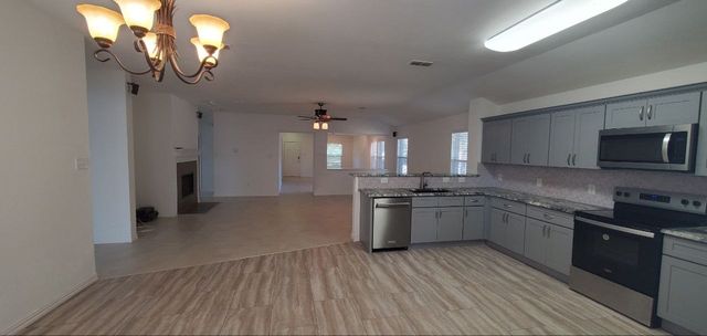 502 Darlene Trail, Euless, TX 76039