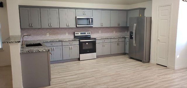 502 Darlene Trail, Euless, TX 76039