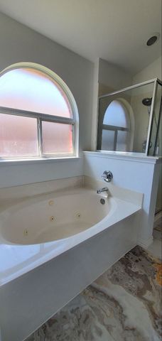 502 Darlene Trail, Euless, TX 76039