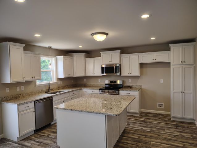 10737 Melbury Court, 293GL, Independence, KY 41051