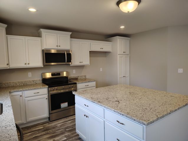 10737 Melbury Court, 293GL, Independence, KY 41051