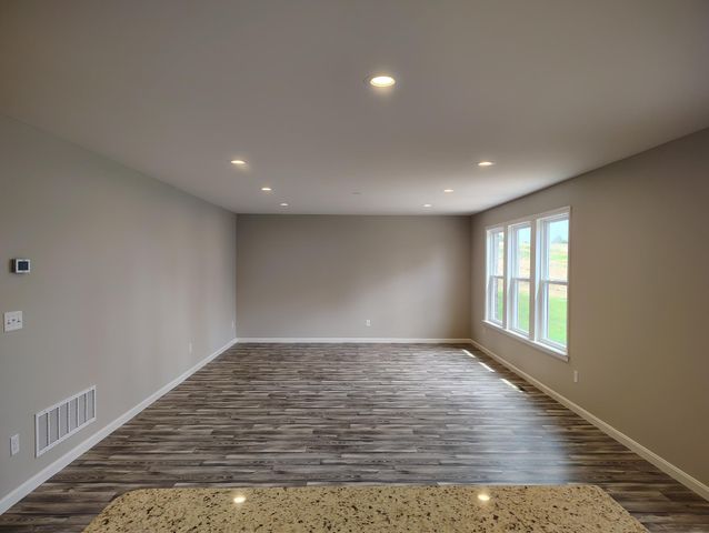 10737 Melbury Court, 293GL, Independence, KY 41051