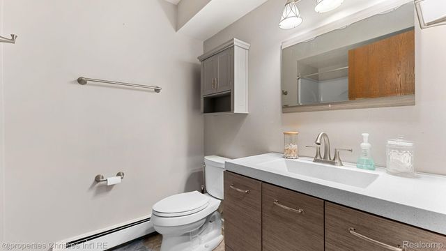 25106 Hamilton Court, South Lyon, MI 47178