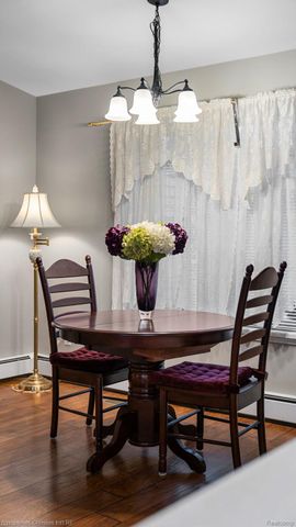 25106 Hamilton Court, South Lyon, MI 47178