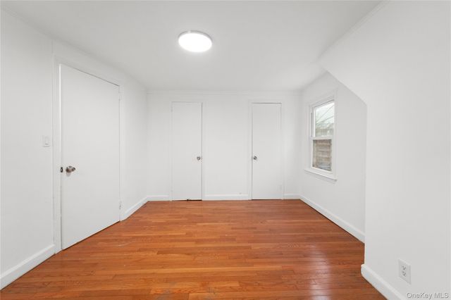 181 S Alleghany Avenue, Lindenhurst, NY 11757