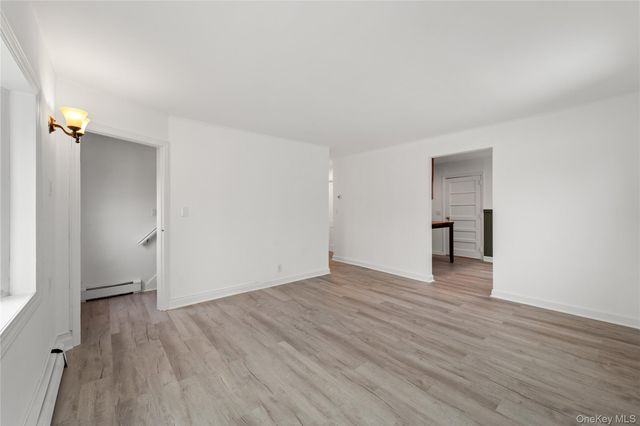 181 S Alleghany Avenue, Lindenhurst, NY 11757