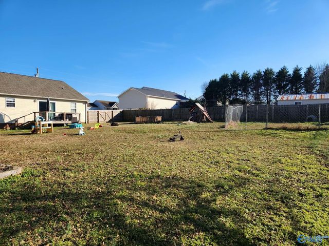 40 Walley Drive, Arab, AL 35016