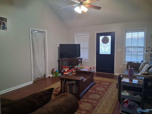 40 Walley Drive, Arab, AL 35016