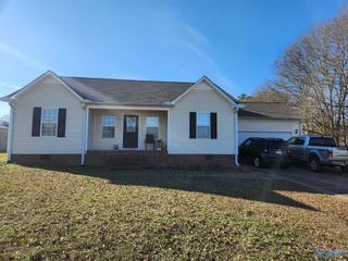40 Walley Drive, Arab, AL 35016