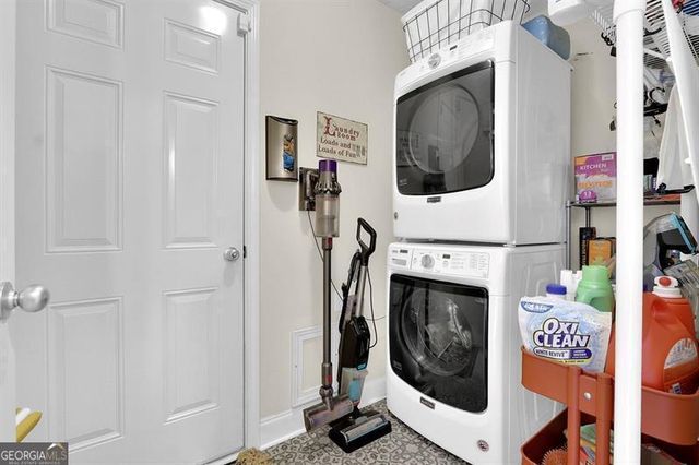 616 Embassy Walk, Winder, GA 30680