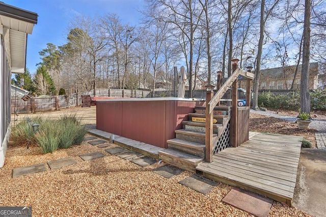 616 Embassy Walk, Winder, GA 30680