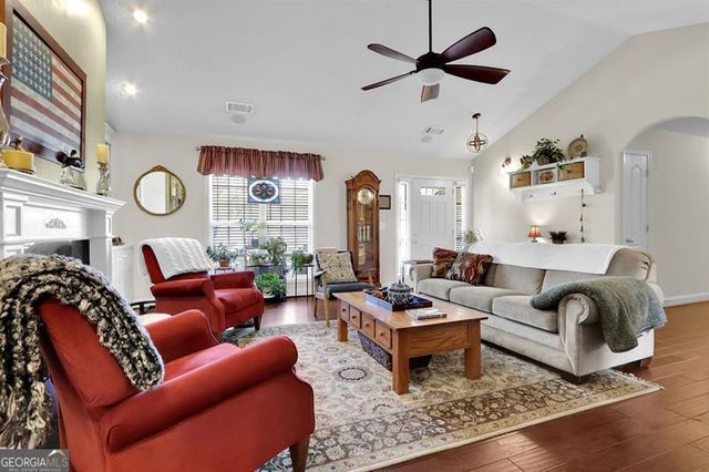 616 Embassy Walk, Winder, GA 30680