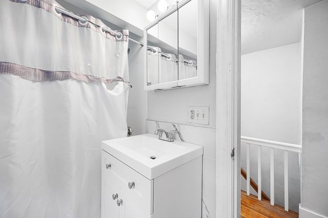 41 Dellwood Rd, Worcester, MA 01602