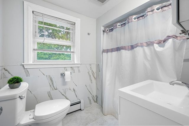 41 Dellwood Rd, Worcester, MA 01602