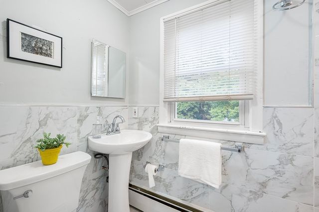 41 Dellwood Rd, Worcester, MA 01602