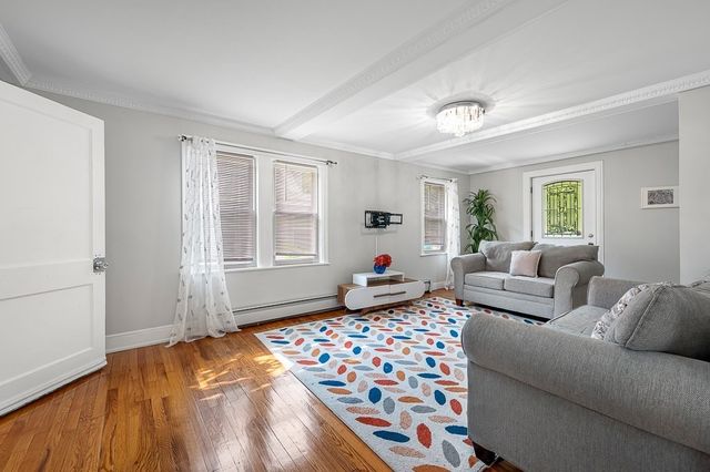 41 Dellwood Rd, Worcester, MA 01602