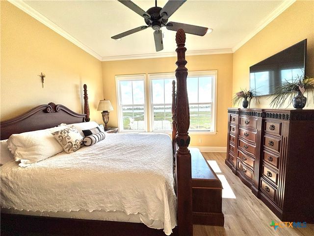 418 W Tuscany Way, Port O'connor, TX 77982