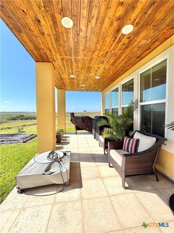 418 W Tuscany Way, Port O'connor, TX 77982