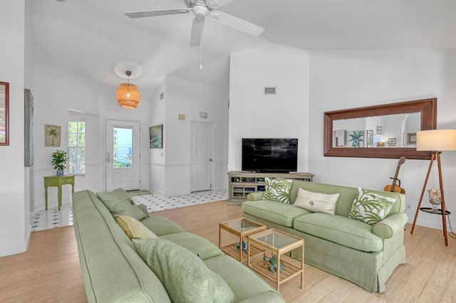 104 Colony Way E, Jupiter, FL 33458
