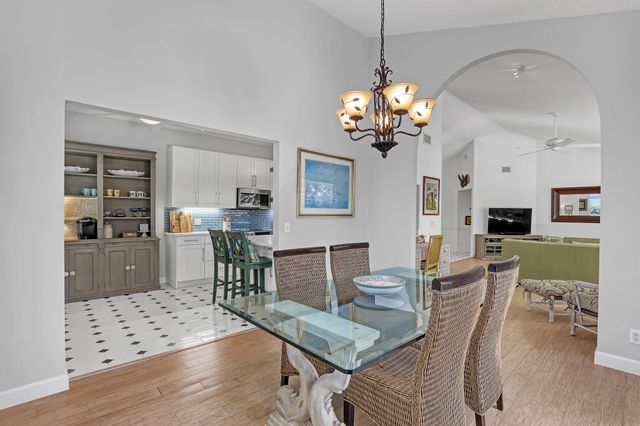 104 Colony Way E, Jupiter, FL 33458