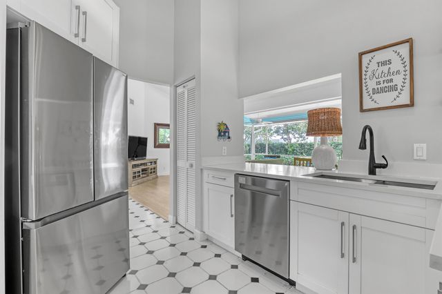 104 Colony Way E, Jupiter, FL 33458
