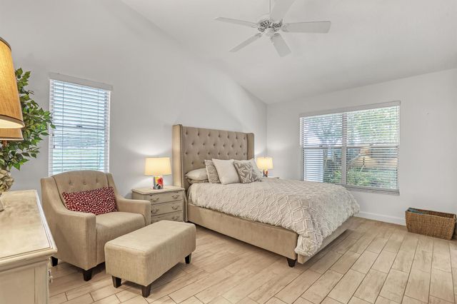 104 Colony Way E, Jupiter, FL 33458